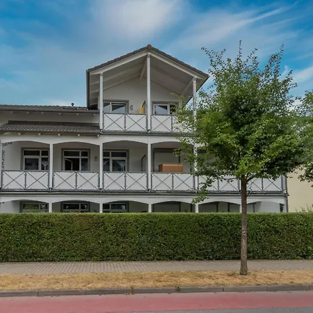 Apartment Fewo-19-residenz-duenenstrasse-in-binz-balkon-strandnah-mit-tg-stellplatz-1-raum-apartment