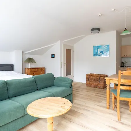 19 Residenz Dünenstraße In Binz, Balkon, Strandnah, Mit Tg Stellplatz, 1-raum Binz