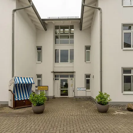 19 Residenz Dünenstraße In Binz, Balkon, Strandnah, Mit Tg Stellplatz, 1-raum * Binz